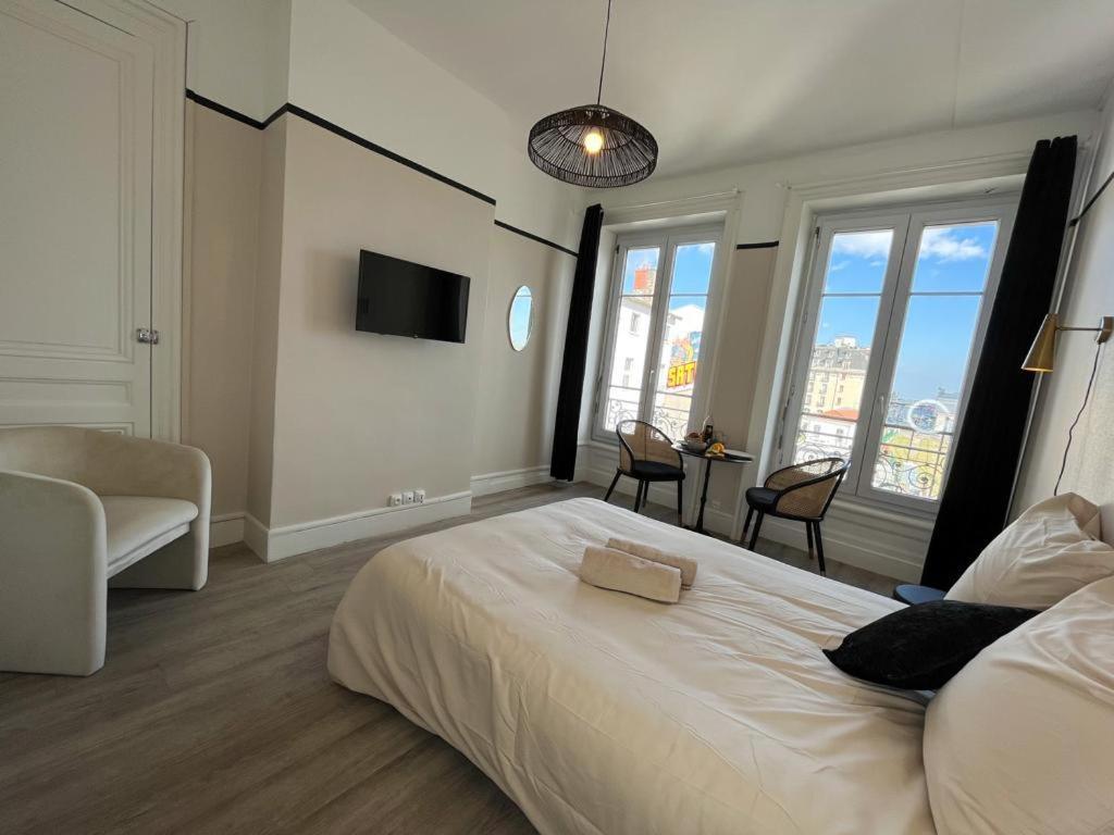 Suite Athos Lyon Luaran gambar